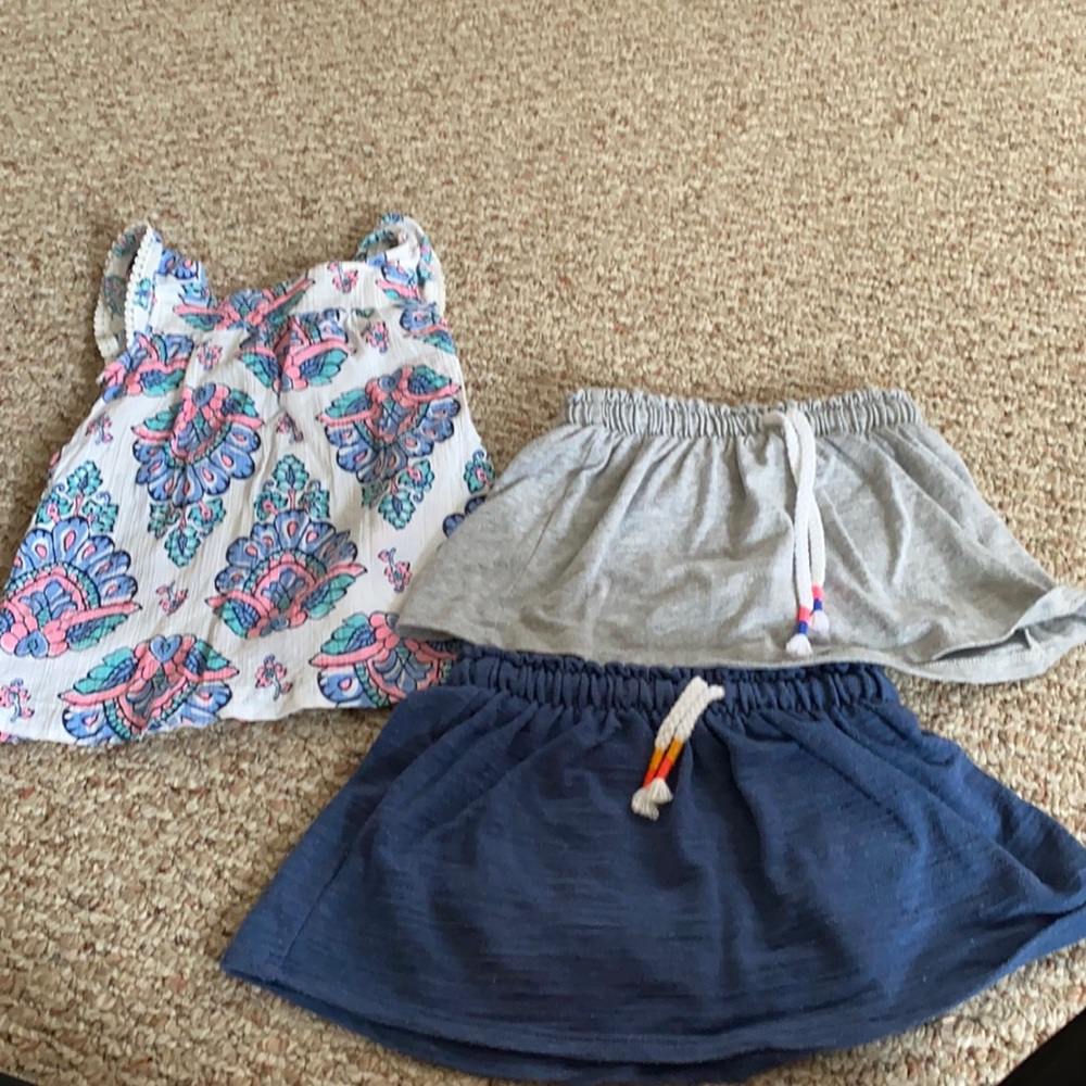 Bundle of toddler girl2t clothes Carter’s cat&jack